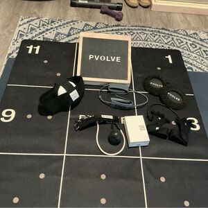 P.volve Essential Bundle + Mat and Light Ankle Banks